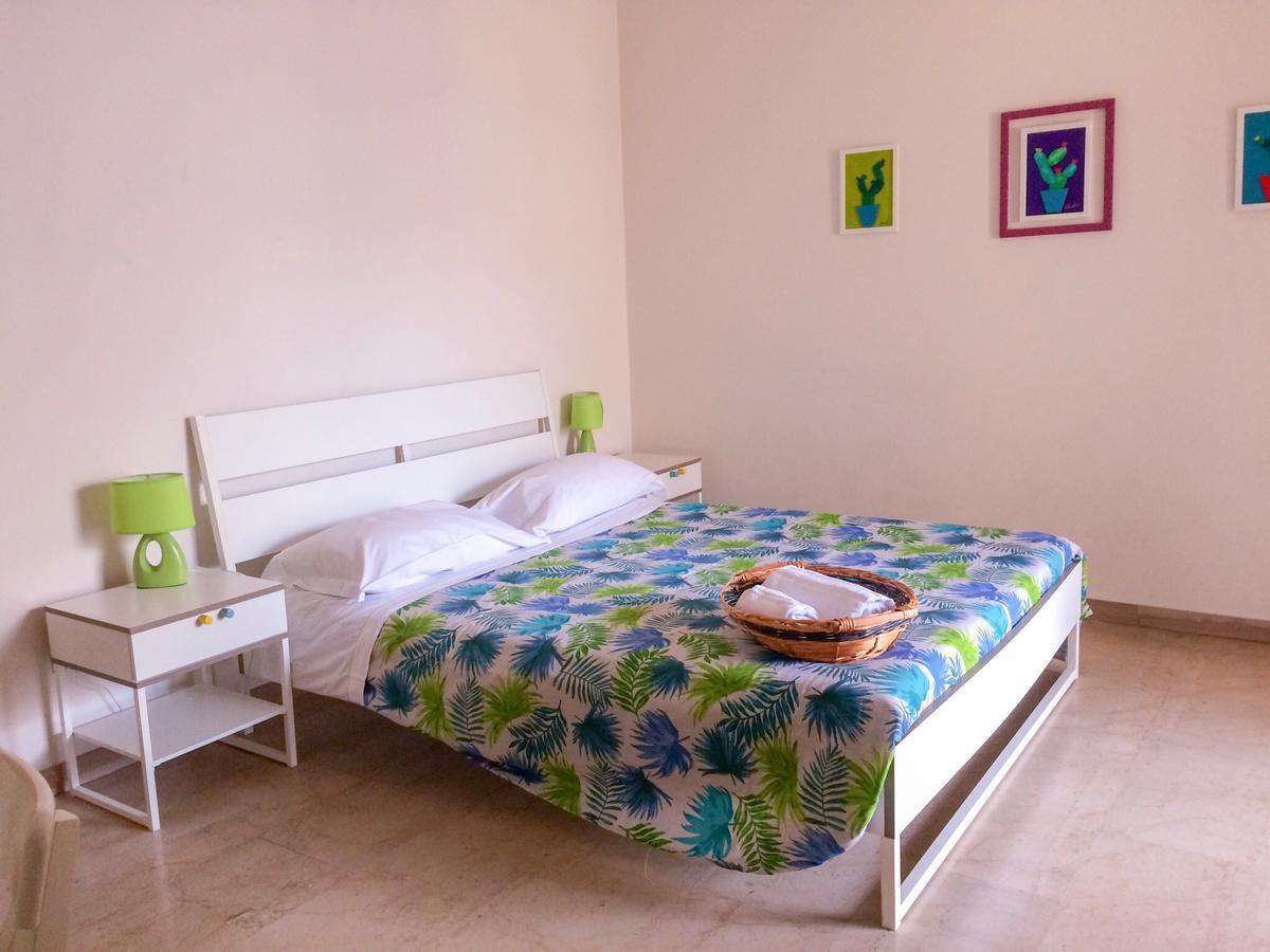 Your Room in Catania Bagian luar foto